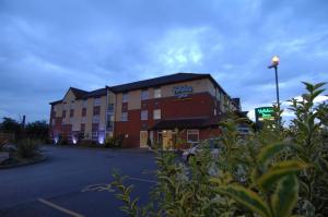 The Bedrooms at Holiday Inn Manchester West