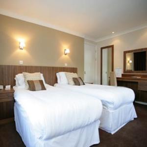 The Bedrooms at Best Western Stoke By Nayland Hotel, Golf and Spa