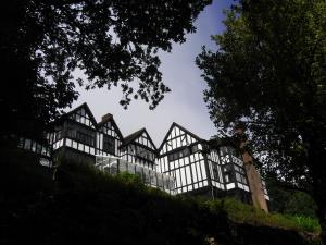 The Bedrooms at Caer Beris Manor