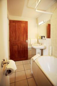 The Bedrooms at Lakes Lodge