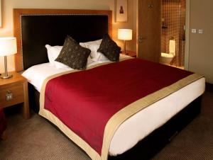 The Bedrooms at Aston Hotel - Dumfries