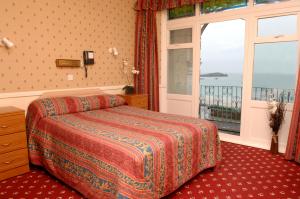 The Bedrooms at Cliffdene Hotel