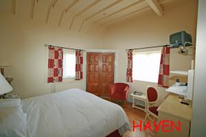The Bedrooms at Thatched Cottage