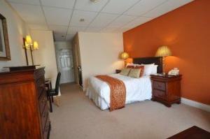 The Bedrooms at West Retford Hotel