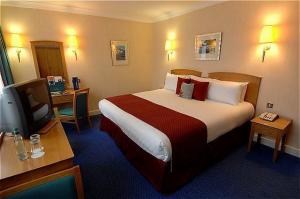 The Bedrooms at The Royal Trafalgar - A Thistle Hotel