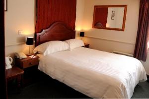 The Bedrooms at Best Western Cambridge Quy Mill Hotel