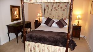 The Bedrooms at Crown Inn