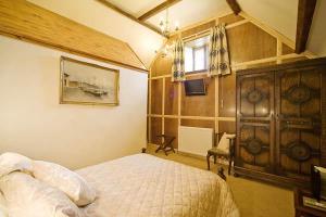 The Bedrooms at Braunston Manor