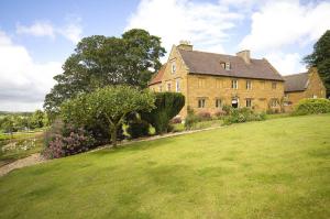 The Bedrooms at Braunston Manor