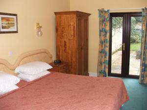 The Bedrooms at Broom Hall Country Hotel