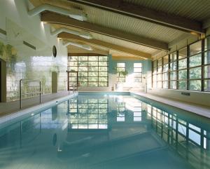 The Bedrooms at De Vere Venues Denham Grove (Formerly Durdent Court)