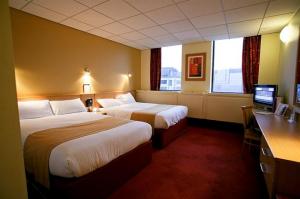 The Bedrooms at Jurys Inn Birmingham