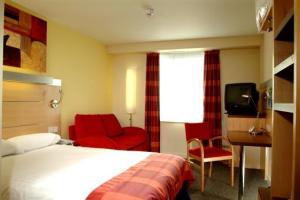 The Bedrooms at Express By Holiday Inn London Limehouse