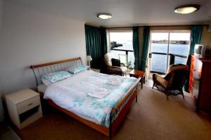 The Bedrooms at Hotel Plas Dinorwic