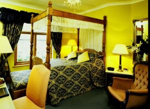 The Bedrooms at Chase Lodge Hotel