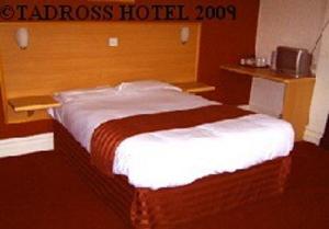 The Bedrooms at Tadross Hotel