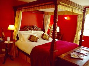 The Bedrooms at The Plough Hotel