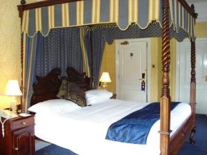 The Bedrooms at Mere Court Hotel