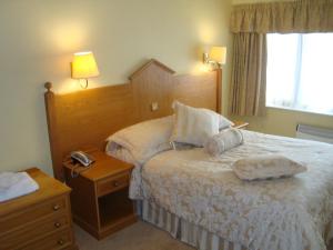 The Bedrooms at Fairways Lodge and Leisure Club