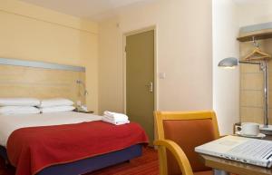 The Bedrooms at Comfort Inn Edgware Road W2