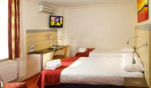 The Bedrooms at Comfort Inn Edgware Road W2