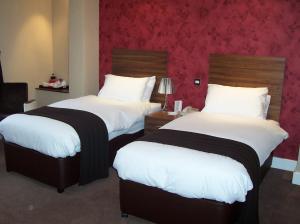 The Bedrooms at Best Western Dean Court Hotel