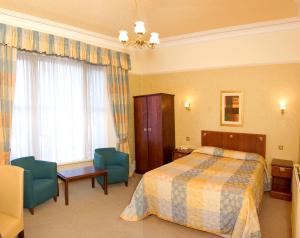 The Bedrooms at Cairndale Hotel And Leisure Club