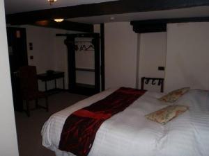The Bedrooms at The Black Boy Inn