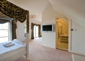 The Bedrooms at Normanton Park Hotel