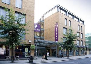 The Bedrooms at Premier Inn London Kings Cross