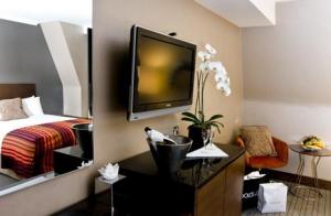 The Bedrooms at Crowne Plaza London Kensington