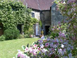 The Bedrooms at Teasle Cottage