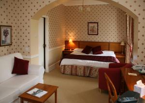 The Bedrooms at Claymore House Hotel