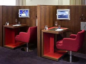 The Bedrooms at Novotel Southampton