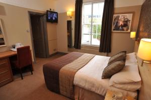 The Bedrooms at Brookes Cafe Bar and Red Lion Lodge Hotel