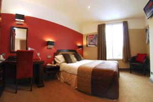 The Bedrooms at Brookes Cafe Bar and Red Lion Lodge Hotel