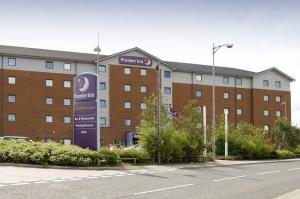 The Bedrooms at Premier Inn Castleford M62 (Jct 32)