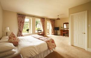 The Bedrooms at Limpley Stoke Hotel