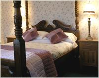 The Bedrooms at Oakthorpe and Lamplighter Bar