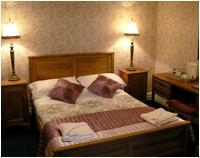 The Bedrooms at Oakthorpe and Lamplighter Bar