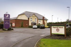 The Bedrooms at Premier Inn Ashby De La Zouch