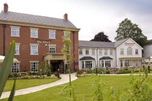 The Bedrooms at Premier Inn Birmingham Central (Hagley Road)