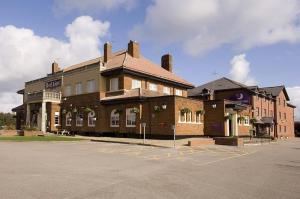 The Bedrooms at Premier Inn Blackpool (Bispham)