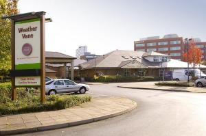 The Bedrooms at Premier Inn Bracknell Central