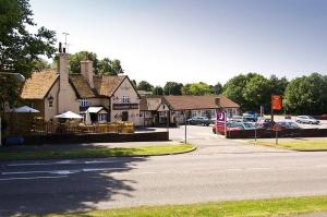 The Bedrooms at Premier Inn Bracknell (Twin Bridges)