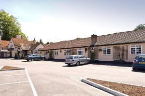 The Bedrooms at Premier Inn Bracknell (Twin Bridges)