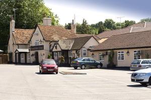 The Bedrooms at Premier Inn Bracknell (Twin Bridges)