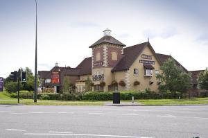 The Bedrooms at Premier Inn Bristol East (Emersons Green)