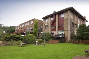 The Bedrooms at Premier Inn Burton-On-Trent East