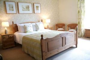 The Bedrooms at The Lister Arms